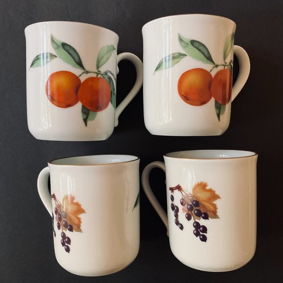 ROYAL WORCESTER "Evesham" Set of 4 Mugs NWOT - Picture 1 of 7